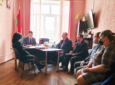 Міністр юстыцыі наведаў аддзел прымусовага выканання і натарыяльную кантору Бялыніцкага раёна