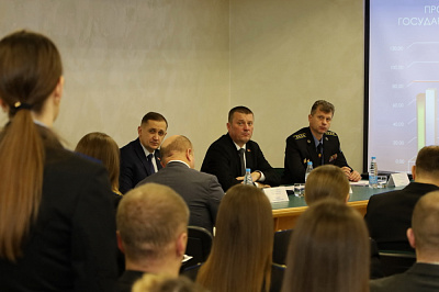 Обоснованность жалоб граждан в центре внимания Сергея Хоменко на встрече с судебными исполнителями столицы