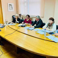Пытанні здзяйснення натарыяльных дзеянняў і рэгістрацыі актаў грамадзянскага стану службовымі асобамі дыпламатычных прадстаўніцтваў і консульскіх устаноў Беларусі абмеркаваны ў рамках анлайн-семінара