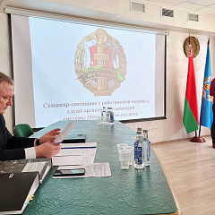 Працы з кадрамі і ідэалагічнаму забеспячэнню - самая пільная ўвага