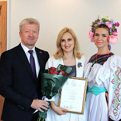 Міністр культуры Анатоль Маркевіч уручыў узнагароды кіраўнікам цэнтральнага апарата Мінюста