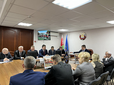 Намеснік Міністра юстыцыі Алег Кот прыняў удзел у пасяджэнні адміністрацыі Кастрычніцкага раёна сталіцы