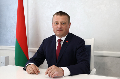 Віншаванне Міністра юстыцыі Рэспублікі Беларусь Сяргея Хаменкі з Днём народнага адзінства