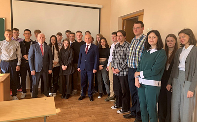 Дырэктар Дэпартамента па архівах і справаводстве Віктар Кураш сустрэўся са студэнтамі БДУ