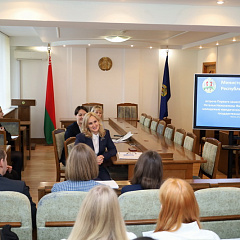 Наталля Філіпава сустрэлася са студэнтамі юрыдычнага факультэта БДУ