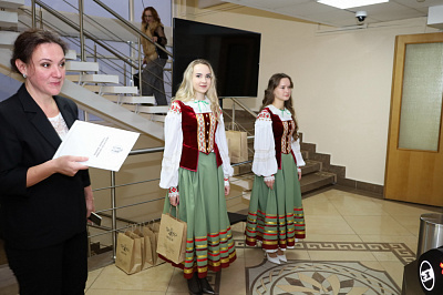 Быць татам - вялікае шчасце і вялікая адказнасць! Віншуем з Днём бацькі!