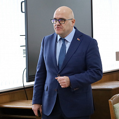 Помочь избежать идеологической и информационной дезориентации