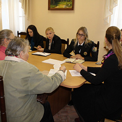 Актывісткі пяршоўкі БСЖ Мінюста з удзелам прадстаўнікоў адвакатуры і натарыята правялі бясплатныя кансультацыі да Дня пажылых людзей
