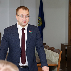Клішэвіч Сяргей аб УНС, ваенна-палітычнай абстаноўцы і будучыні нашай краіны для моладзі Мінюста