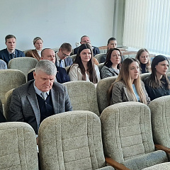 Аб службовай этыцы дзяржслужачых: асабістым прыкладам фарміраваць паважлівае стаўленне да закона