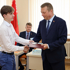 Сяргей Хаменка павіншаваў з Днём ведаў навучэнцаў Мінскага дзяржаўнага каледжа лічбавых тэхналогій
