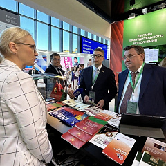 Информационный павильон Министерства юстиции Республики Беларусь встречает гостей в рамках Петербургского международного юридического форума
