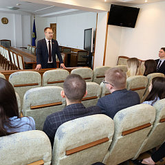 Клішэвіч Сяргей аб УНС, ваенна-палітычнай абстаноўцы і будучыні нашай краіны для моладзі Мінюста