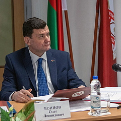 Дырэктар Дэпартамента па архівах і справаводстве Алег Воінаў азнаёміўся з арганізацыяй работы НАРБ