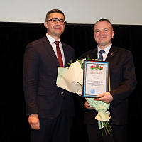 «Вершина права»