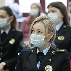 У галоўным упраўленні юстыцыі Мінгарвыканкама прайшла сустрэча з удзельнікам баявых дзеянняў у Афганістане генерал-маёрам Люцыянам Сурынтам