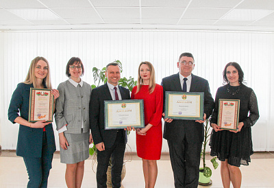 Аб узнагароджанні лепшых рэгістратараў