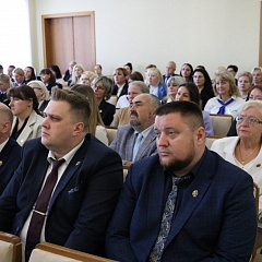 Адзінства беларускага народа - тэма сустрэчы Сяргея Хаменкі з прадстаўнікамі органаў юстыцыі ў Бабруйску