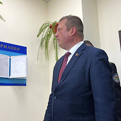 Ад адзіных цэнтраў дзяржпаслуг да бясплатнай прававой дапамогі ў рэгіёнах. Рабочы візіт Сяргея Хаменкі ў Оршу.
