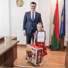 Міністэрства юстыцыі падвяло вынікі конкурсу дзіцячага малюнка «Права на дзяцінства»