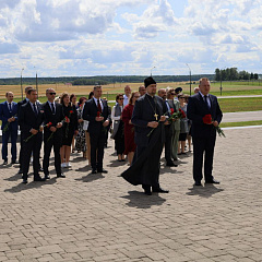Год міру і стварэння - тэма круглага стала з удзелам прадстаўнікоў улады і грамадскіх аб'яднанняў