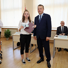 Сяргей Хаменка павіншаваў з Днём ведаў навучэнцаў Мінскага дзяржаўнага каледжа лічбавых тэхналогій