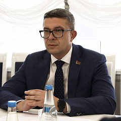 Министр юстиции Евгений Коваленко провел встречу с Чрезвычайным и Полномочным Послом Республики Узбекистан в Республике Беларусь Нуриддином Мамажоновым