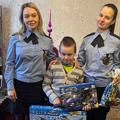 Детские улыбки как главный результат акции «Наши дети»