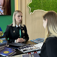 Информационный павильон Министерства юстиции Республики Беларусь встречает гостей в рамках Петербургского международного юридического форума
