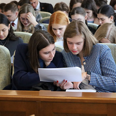 Наталля Філіпава сустрэлася са студэнтамі юрыдычнага факультэта БДУ