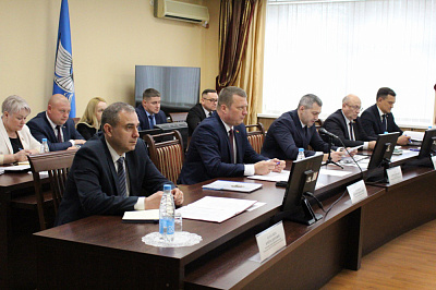 Міністр юстыцыі Сяргей Хаменка прыняў удзел у пасяджэнні Жлобінскага райвыканкама