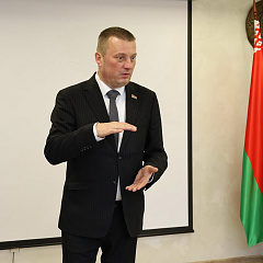 Обоснованность жалоб граждан в центре внимания Сергея Хоменко на встрече с судебными исполнителями столицы