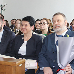 З падзякай за шматгадовую плённую працу