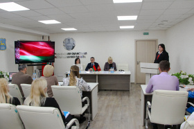 Евгений Коваленко встретился с нотариусами Гродненского региона