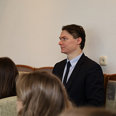 Клішэвіч Сяргей аб УНС, ваенна-палітычнай абстаноўцы і будучыні нашай краіны для моладзі Мінюста