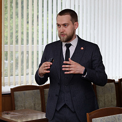 Арцём Мельнік расказаў аб рабоце Маладзёжнага парламента, яго праектах і перспектывах.