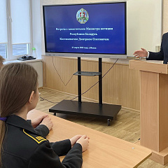 Дзмiтрый Касцюкевіч навучэнцам у праекце ШАГ: Шануйце магчымасць мірна жыць, вучыцца і працаваць на сваёй Радзіме