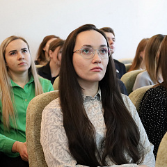 Помочь избежать идеологической и информационной дезориентации