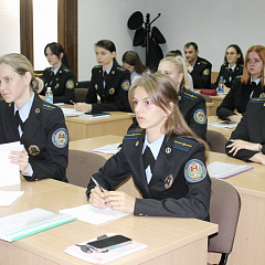 Сведчанні аб павышэнні кваліфікацыі атрымалі маладыя спецыялісты органаў прымусовага выканання