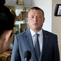 Адзінства беларускага народа - тэма сустрэчы Сяргея Хаменкі з прадстаўнікамі органаў юстыцыі ў Бабруйску