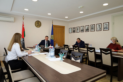 Міністр юстыцыі Сяргей Хаменка правёў асабісты прыём грамадзян