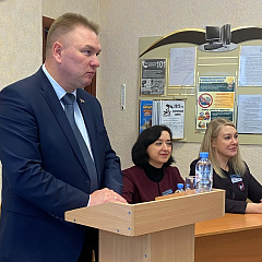 Заместитель Министра юстиции Олег Кот провел встречу с учащимися СШ № 116 г.Минска в рамках информационно-образовательного проекта «ШАГ»