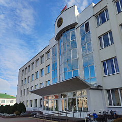 Наталья Филиппова посетила службу «одно окно» Ивацевичского района Брестской области