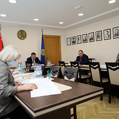 Міністр юстыцыі Сяргей Хаменка правёў асабісты прыём грамадзян