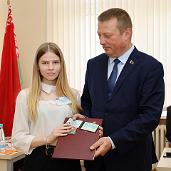 Сяргей Хаменка павіншаваў з Днём ведаў навучэнцаў Мінскага дзяржаўнага каледжа лічбавых тэхналогій